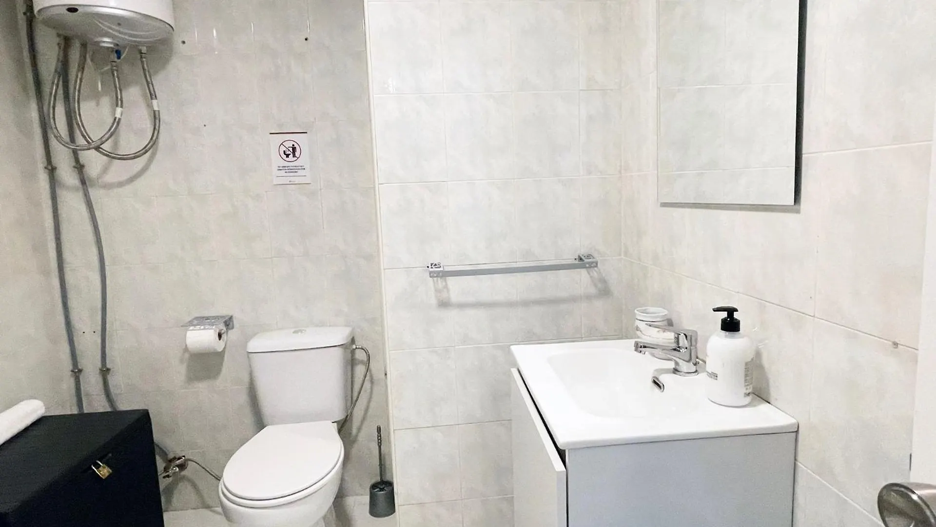 Apartment Estudio En El Centro De Torremolinos By Bebalmy