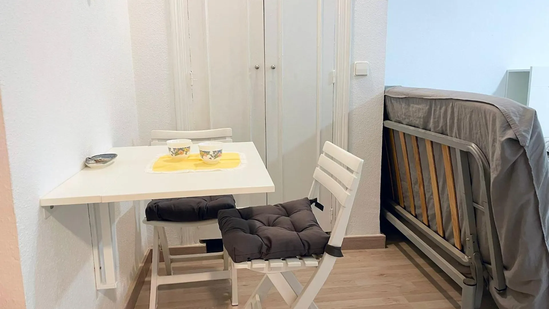 Apartment Estudio En El Centro De Torremolinos By Bebalmy